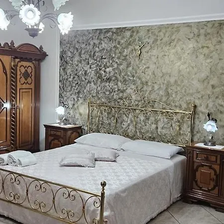 Holiday home Sicilia House *